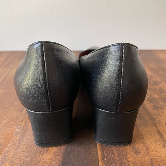 Aquatalia Pasha Phoebe Nappa Black Leather Point Toe Block Heels Size 9 - Picture 4 of 6